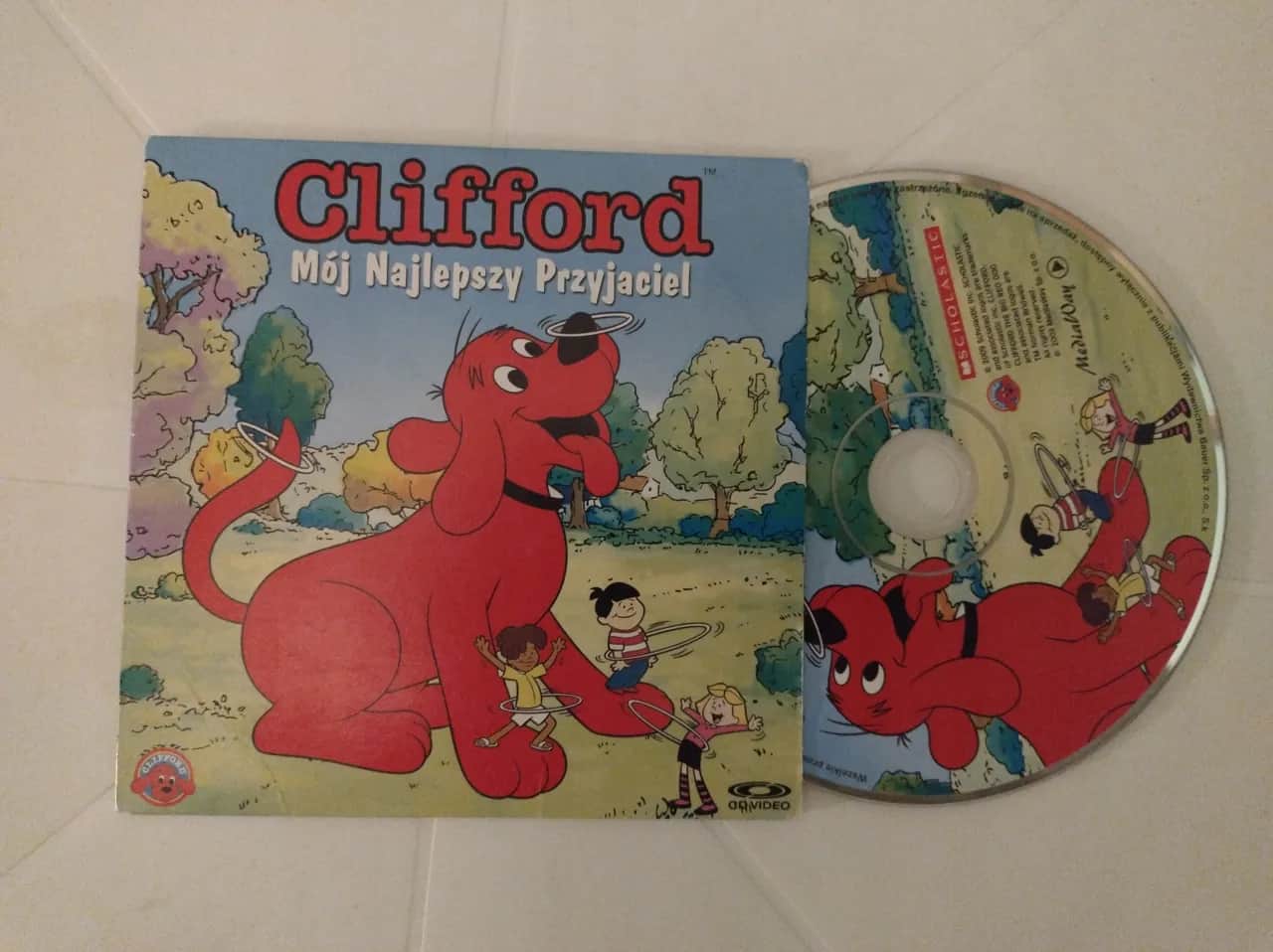 Clifford zabawka – odkryj najlepsze modele i ceny pluszaków