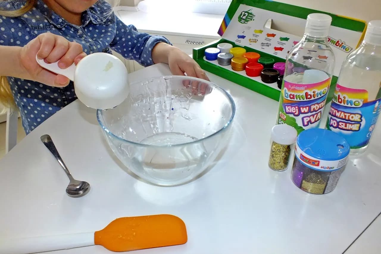 Jak zrobić gumę sensoryczną w domu - proste przepisy i porady